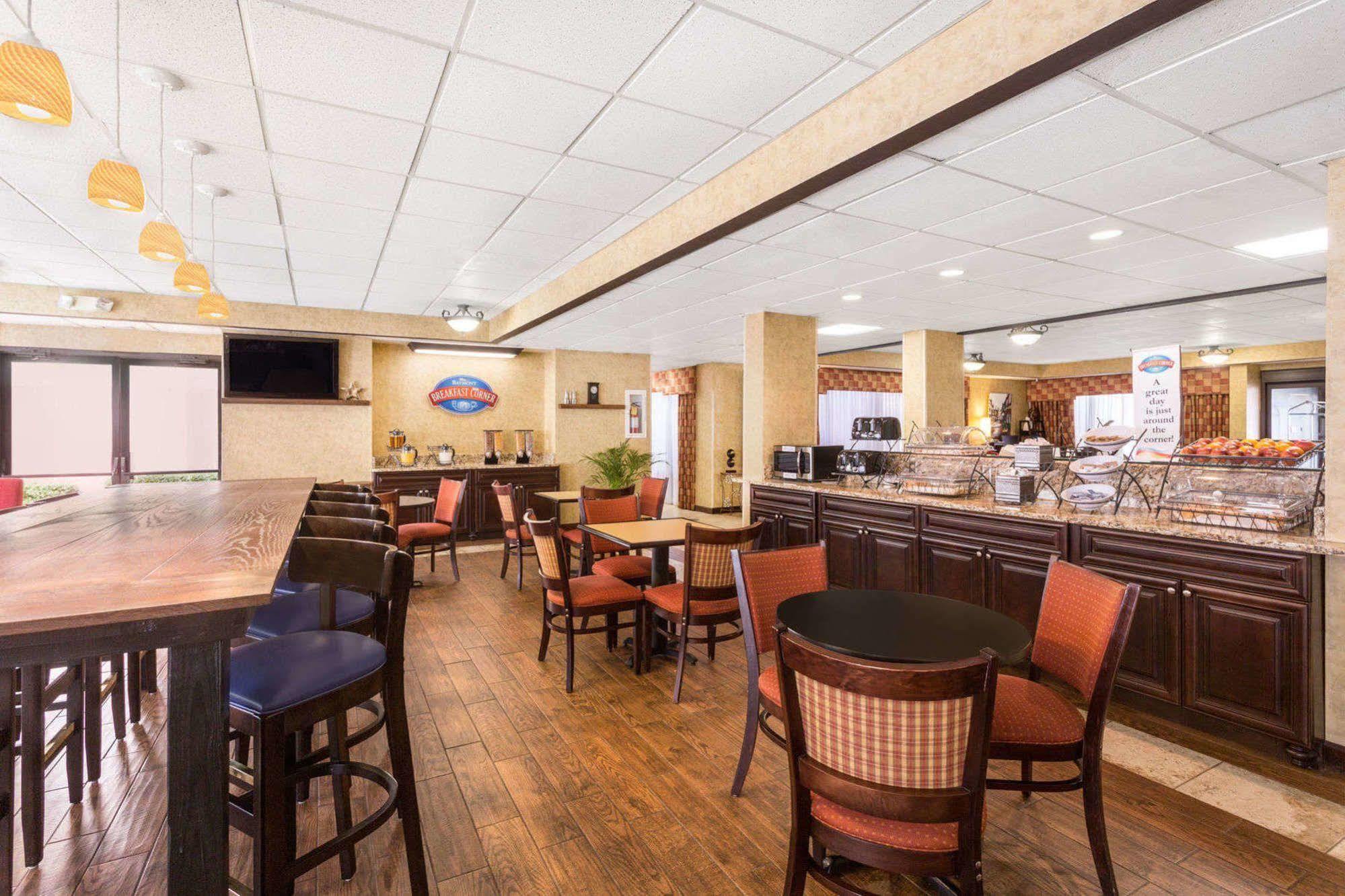 Rome Inn And Suites Exterior photo